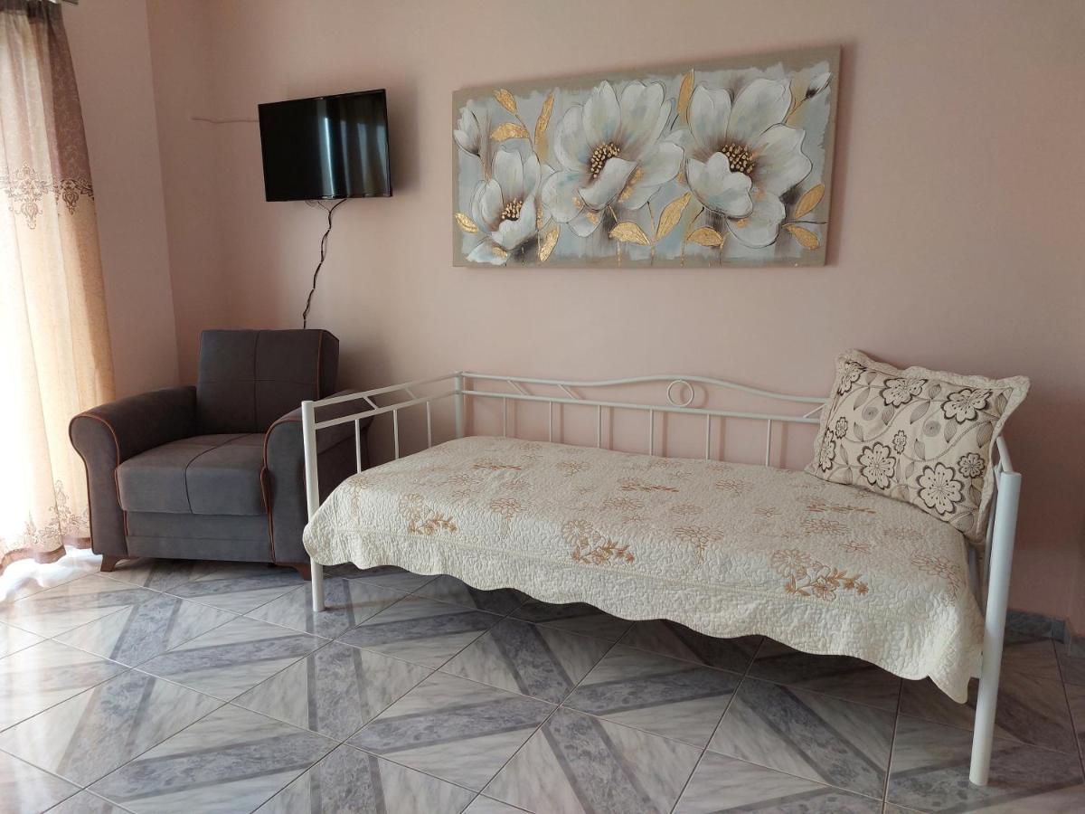 Appartement Alexandra à Kinetta  Extérieur photo